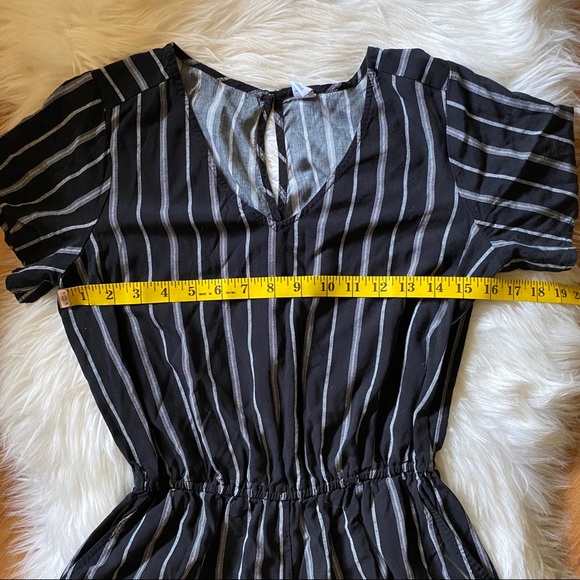 ❌SOLD❌ OLD NAVY BLACK STRIPE ROMPER - Picture 7 of 8